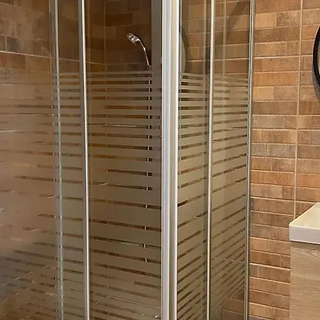 Maison Conviviale A Avec Cour Privee... *