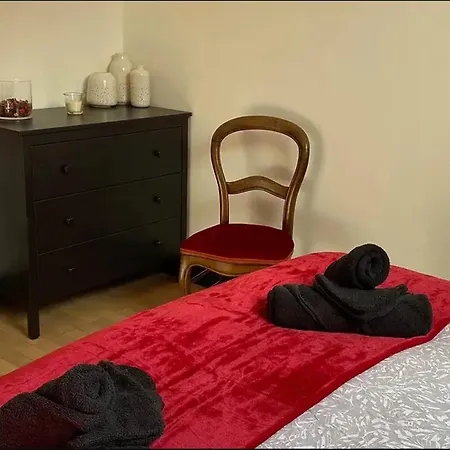 Maison Conviviale A Avec Cour Privee... Hébergement de vacances Les Riceys